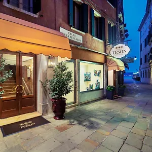 Nuovo Teson 3*, Venice Italy